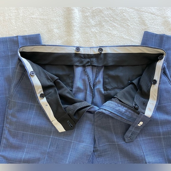 Michael Kors Men Prince of Wales Check Design - Picture 15 of 15